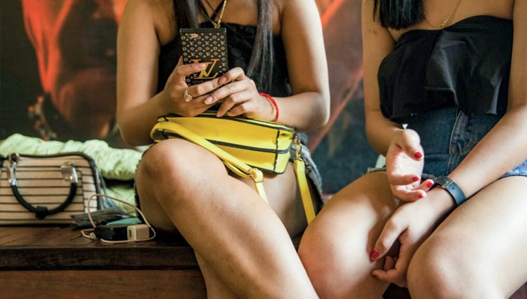 Sexarbeit oder bezahlte sexuelle Ausbeutung?